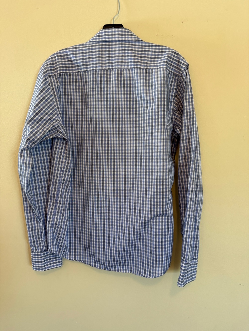 UNTUCKit Blue & White Gingham Button-Down Shirt – Men’s Medium Slim Fit - Picture 5 of 9